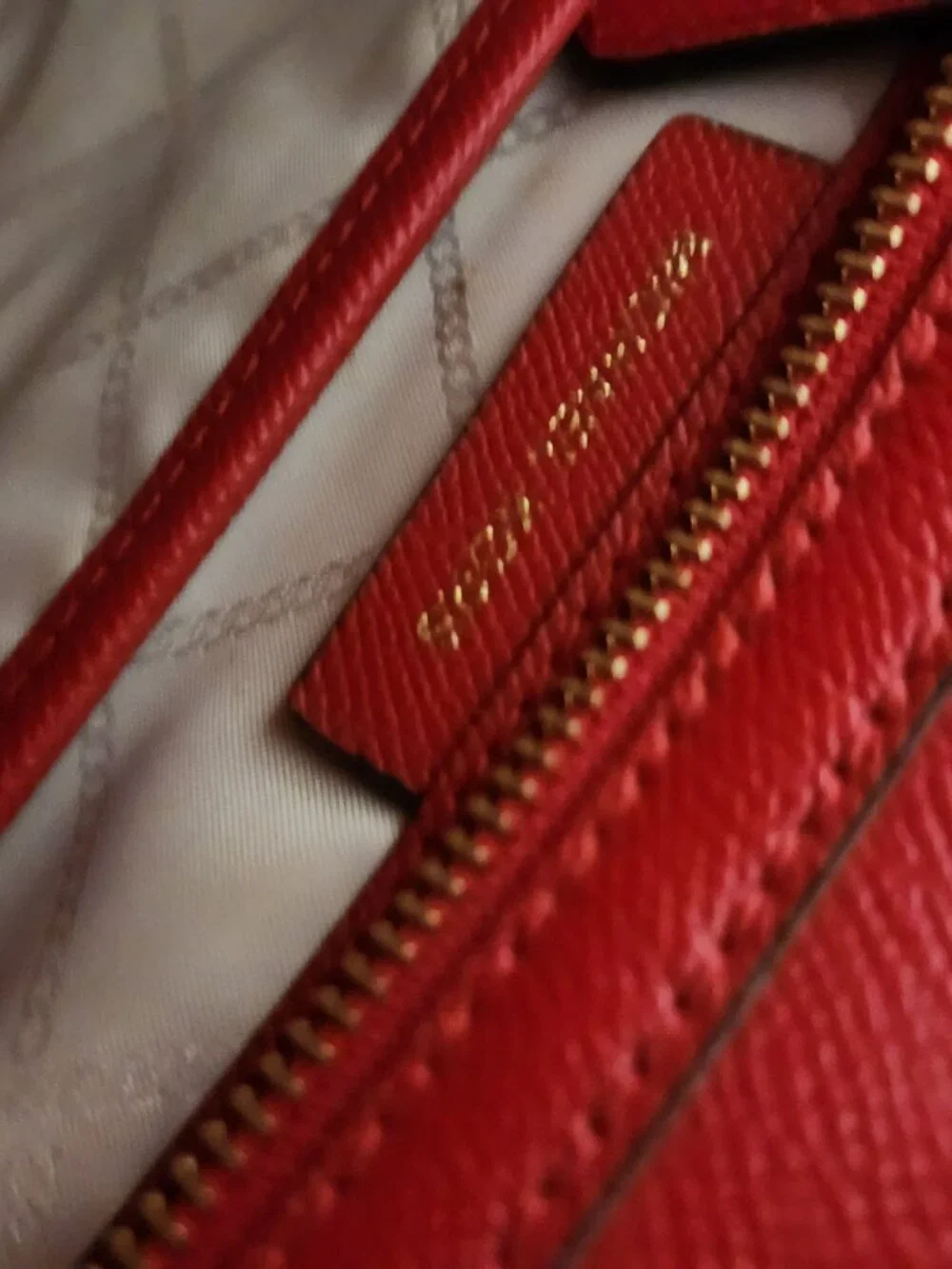 Like New Michael Kors Sylvia Red Leather Shoulder Bag & Wallet
